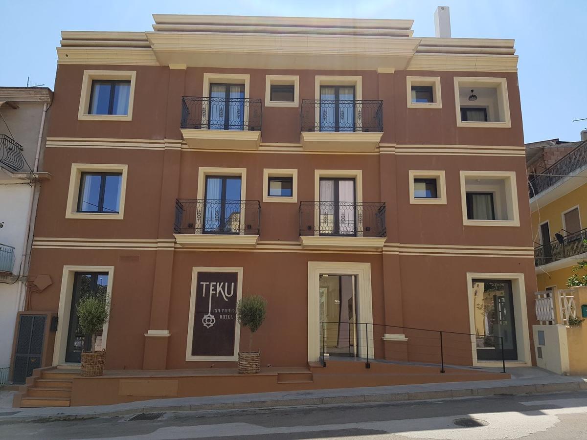 Teku Sardinia Boutique Hotel 바리사르도 외부 사진